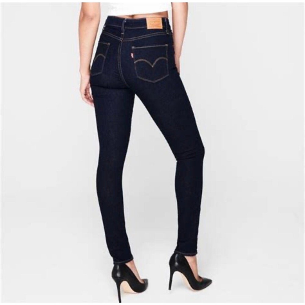 Levi’s 721 high-rise skinny jeans